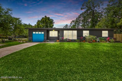 6338 Bennett Rd, Jacksonville, FL 32216 - photo 2