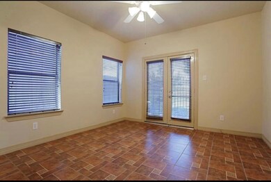 1607 Bass St unit A, Houston, TX 77007 - photo 3
