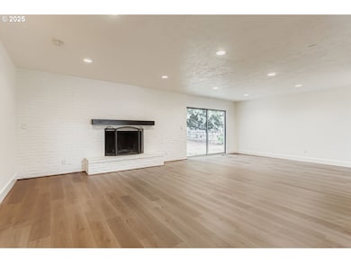 660 NE 20th Ave, Canby, OR 97013 - photo 4