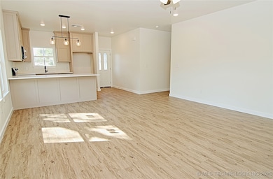 1004 N State St, Wagoner, OK 74467 - photo 4