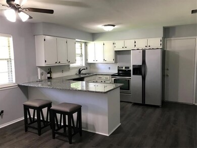 1904 Arkansas St, Gainesville, TX 76240 - photo 3