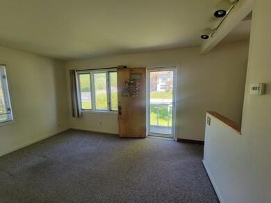 220 Lake St. St. Ignace (17)