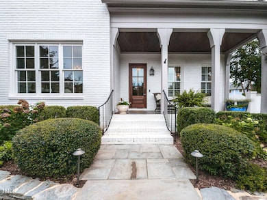 004-1280x960-front-porch