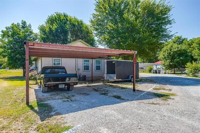 273 Spring Valley Cir, Azle, TX 76020 - photo 6