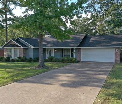 196 Hunters Glen Dr, Lufkin, TX 75904 - photo 6