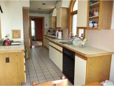 62 W Main St, West Brookfield, MA 01585 - photo 6