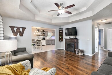 741 E 395th Rd-32