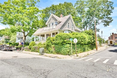 62 Blodgett Ave, Pawtucket, RI 02860 - photo 2