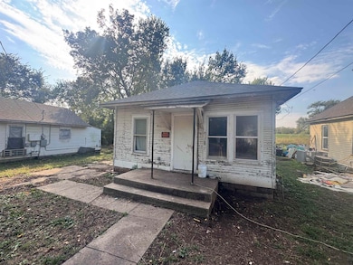 1603 Mansfield St, Winfield, KS 67156 - photo 5