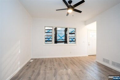40 N York St, Paterson, NJ 07524 - photo 5