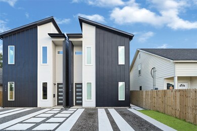 327 Tite St unit B, Houston, TX 77029 - photo 2