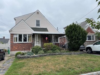 1403 Park Ave, New Hyde Park, NY 11040 - photo 3