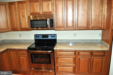 17 Grandee Ct, Nottingham, MD 21236 - photo 2