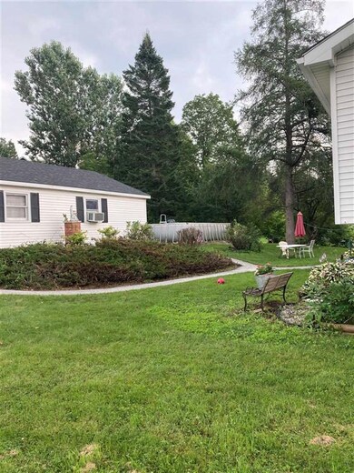 262 Thrall Ave, West Rutland, VT 05777 - photo 4