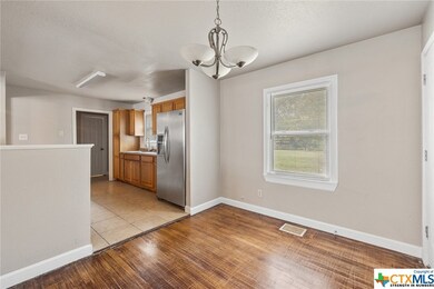 704 Turner St, Copperas Cove, TX 76522 - photo 7