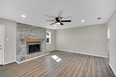 221 N Edgefield Rd, Waxahachie, TX 75165 - photo 4