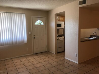 3141 E Cypress St unit 2, Phoenix, AZ 85008 - photo 2