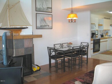 Dining area - view 1