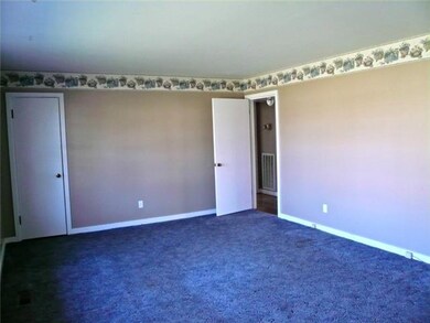 608 Iris Dr, Manchester, TN 37355 - photo 2