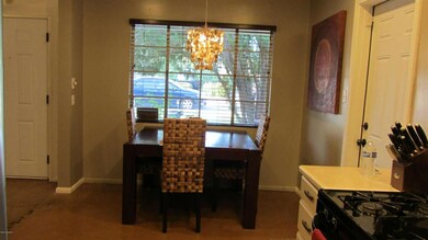 eat-in-kitchen