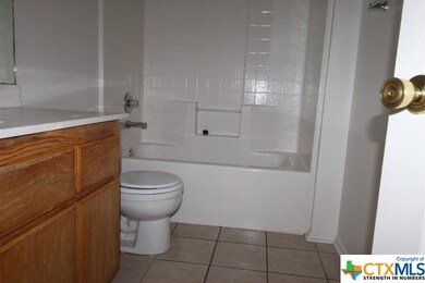 1215 Katelyn Cir, Copperas Cove, TX 76522 - photo 5