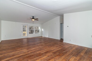 12-web-or-mls-2886 OLD THOMSON RD (c)-6165