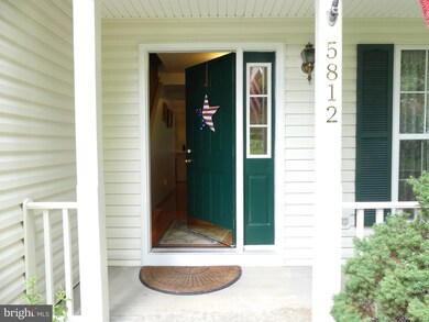 5812 Miriam Dr, Sykesville, MD 21784 - photo 2