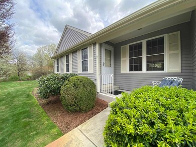 4 Stockton Dr unit U120, Nashua, NH 03063 - photo 2