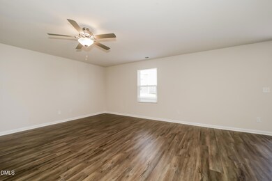 004-photo-living-room-9559235