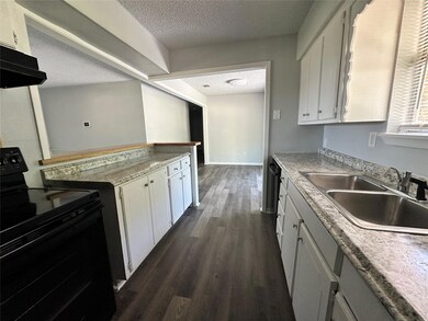 112 Buchanan Blvd, Corsicana, TX 75110 - photo 6