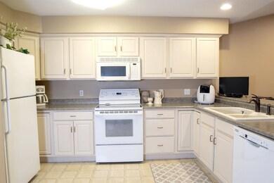 1427 Asbury Ln, Waterloo, IA 50701 - photo 7