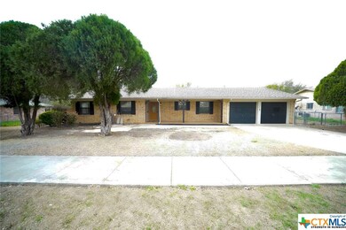 1005 W Lincoln Ave, Copperas Cove, TX 76522 - photo 2