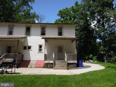 1747 Upper Ridge Rd, Pennsburg, PA 18073 - photo 2