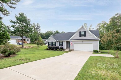 1571 Stonecroft Dr, Lincolnton, NC 28092 - photo 2
