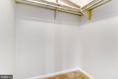 3086 White Birch Ct, Fairfax, VA 22031 - photo 7