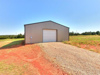 6965 Seabiscuit Ln, Guthrie, OK 73044 - photo 5