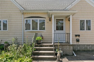 101 Arlington Ave, Warren, RI 02885 - photo 3