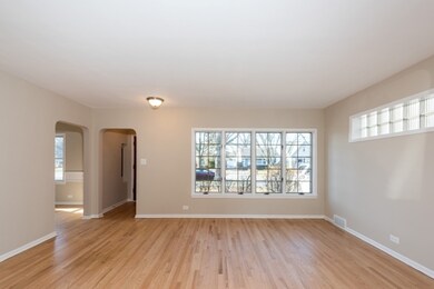 1111 Webster Ln, Des Plaines, IL 60016 - photo 4