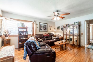 10622 Walnut St, Leo, IN 46765 - photo 4