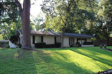 500 500 Cornell Place, Tyler, TX 75701 - photo 2