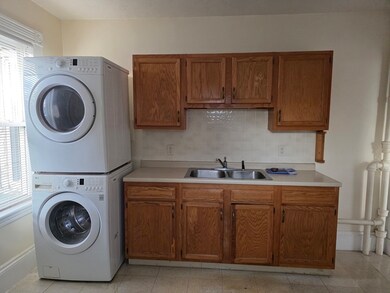 209 Ash St unit 2, Waltham, MA 02453 - photo 3