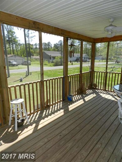 300 Monroe Dr, Colonial Beach, VA 22443 - photo 3