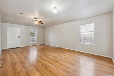 10806 Tiger Horse Dr, San Antonio, TX 78254 - photo 7