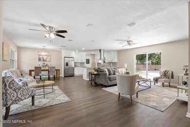 8530 Burkhall St, Jacksonville, FL 32211 - photo 5