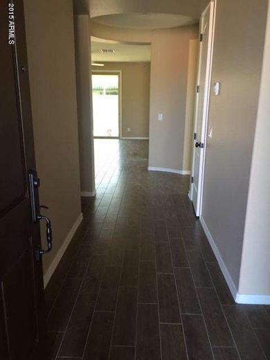 239 Foyer