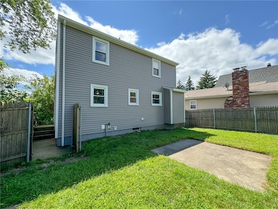 40 Barrett St, Cranston, RI 02910 - photo 6