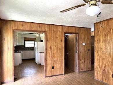 310308306304 Copeland Ave S, Everglades City, FL 34139 - photo 4