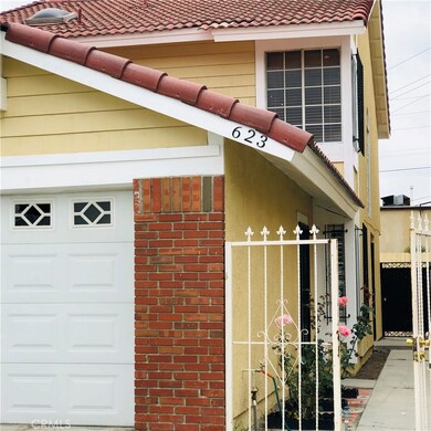 623 W Palm St, Compton, CA 90220 - photo 3