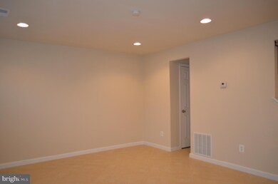 6908 Flagstaff St, Hyattsville, MD 20785 - photo 2
