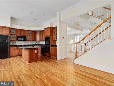 2305 Sawtooth Oak Ct, Vienna, VA 22182 - photo 5